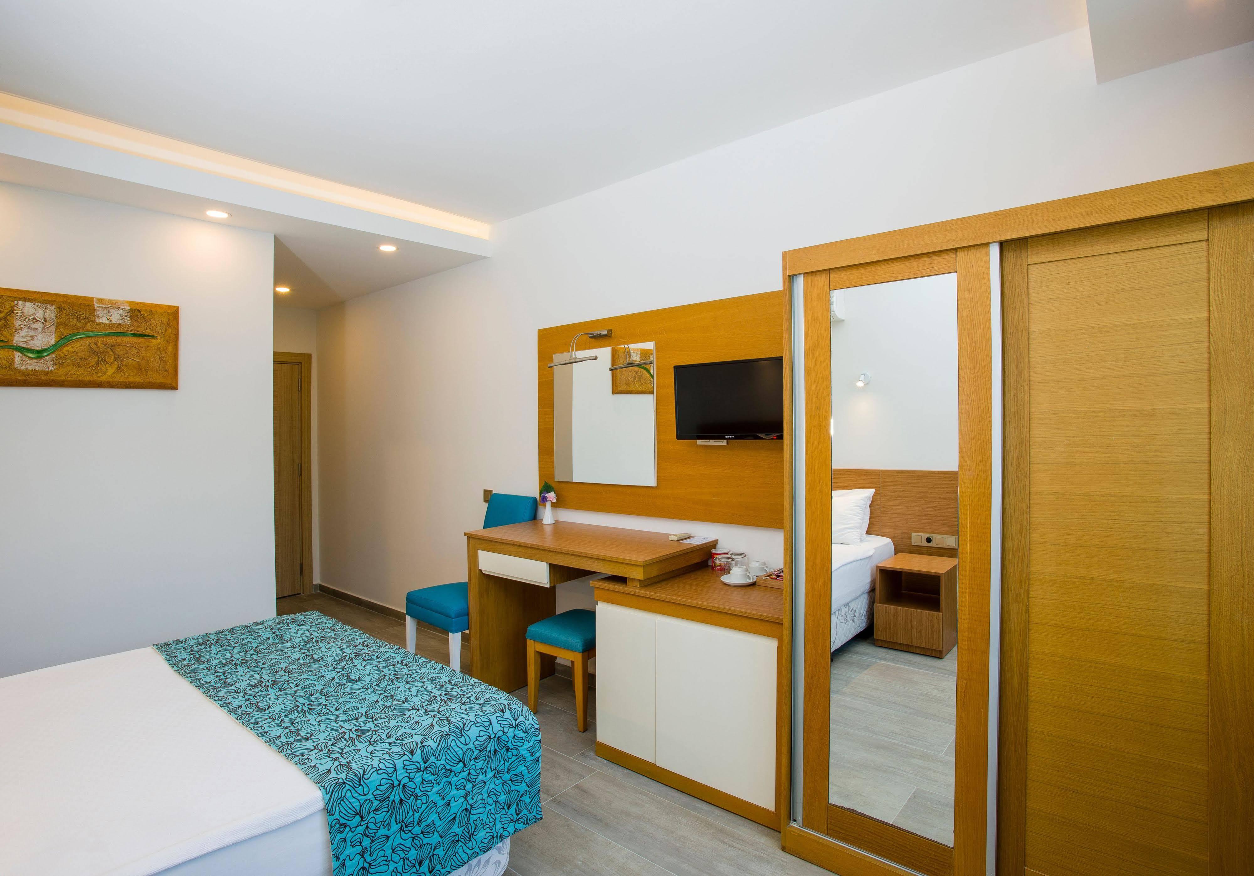 My Marin Otel Turgutreis Luaran gambar